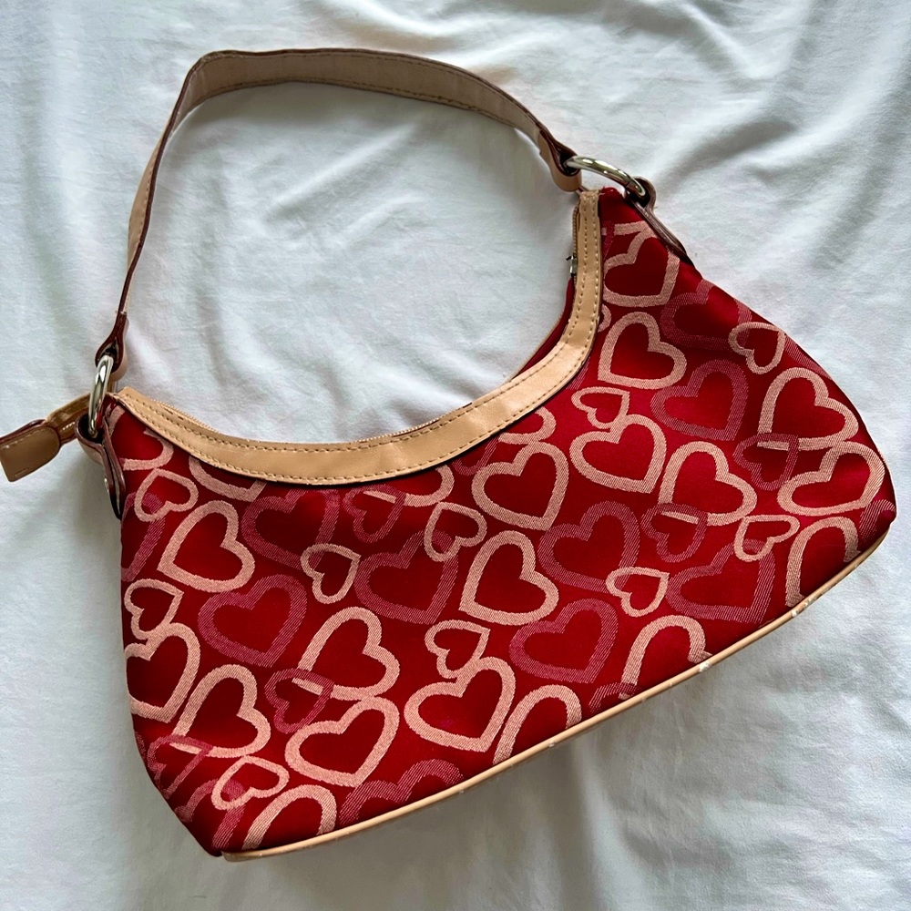 Red Heart Purse